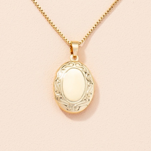 Gold Plated Snake Chain Locket Necklace - Picture 4 of 4